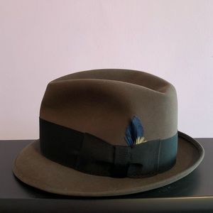 Vintage 1970s Brown Fedora with Feather Accent